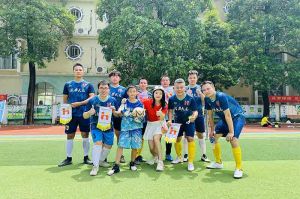 “足”够精彩！华体会（中国）集团“足”梦大龙街首届五人制男子公益足球赛