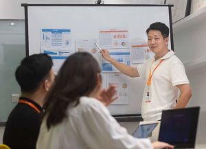 企业华体会手机平台策略的实施步骤与建议